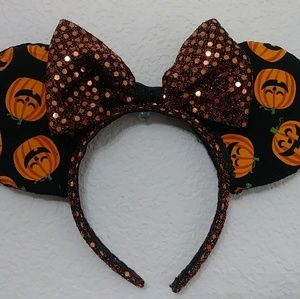 Pumpkin minnie ears